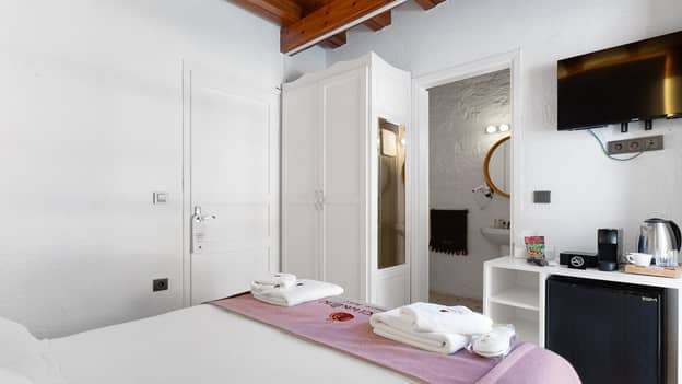 Havuz Manzaralı Standart Oda